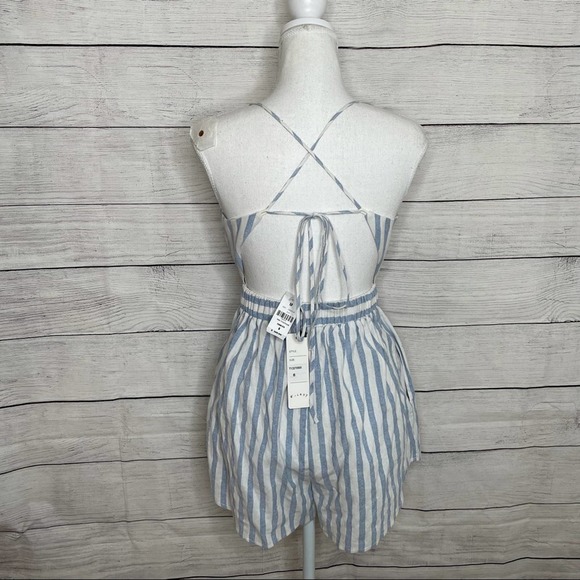 NEW! LF e-lady | Chambray Blue & White Stripe Strappy Open Back Romper 8 - Picture 5 of 12
